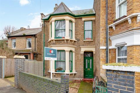 undefined, Newton Avenue, London