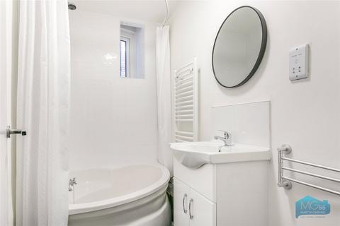 2 bedroom apartment to rent, Fairfield Gardens, Crouch End, London, N8