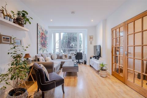 2 bedroom detached house to rent, Steep Hill, Lambeth SW16