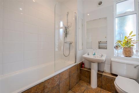 2 bedroom detached house to rent, Steep Hill, Lambeth SW16