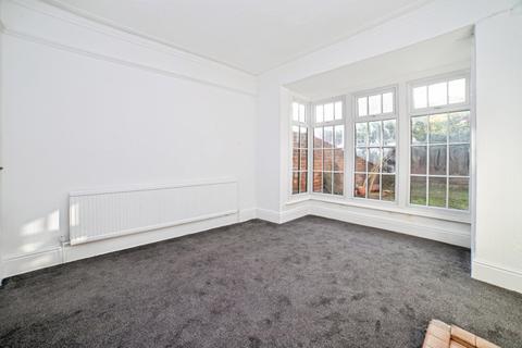 4 bedroom detached house for sale, West Hill Avenue, Mansfield, Nottinghamshire, NG18