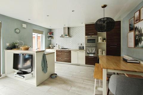4 bedroom detached house for sale, Reed Drive, Stafford, Staffordshire, ST16