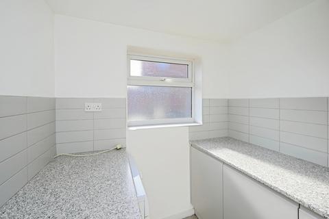 3 bedroom semi-detached house for sale, Stanton Place, Mansfield, Nottinghamshire, NG18