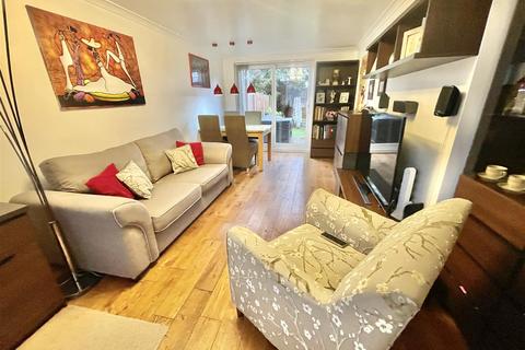 2 bedroom end of terrace house for sale, Beechwood Avenue, Potters Bar EN6