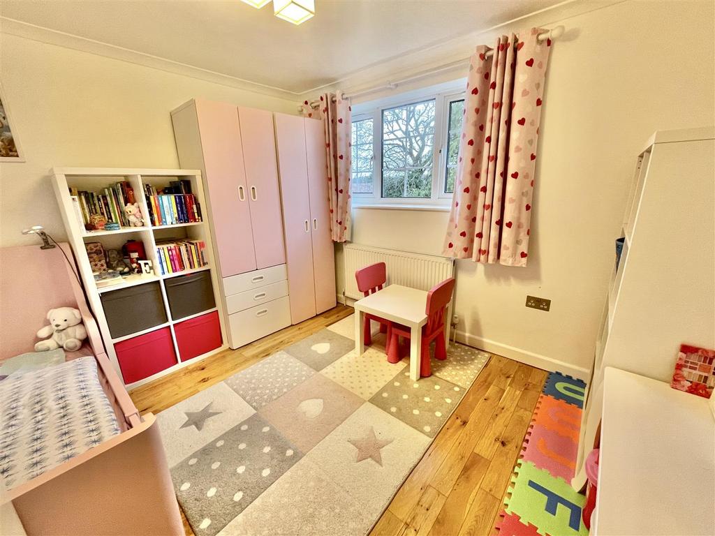 BEDROOM 2.jpeg