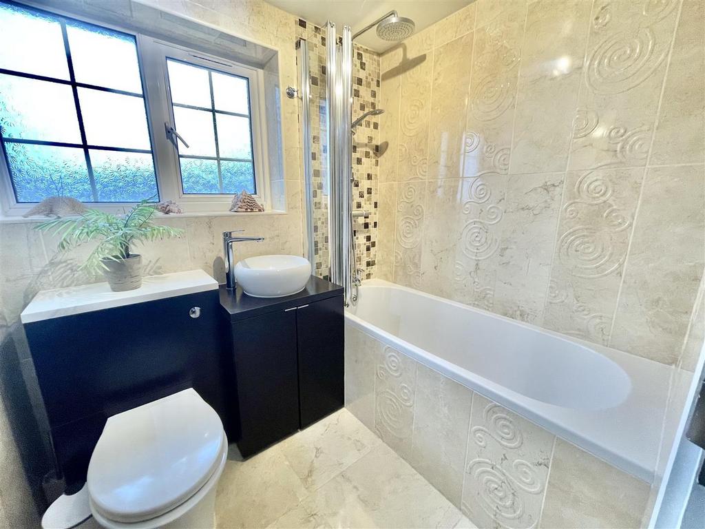 Bathroom.jpeg