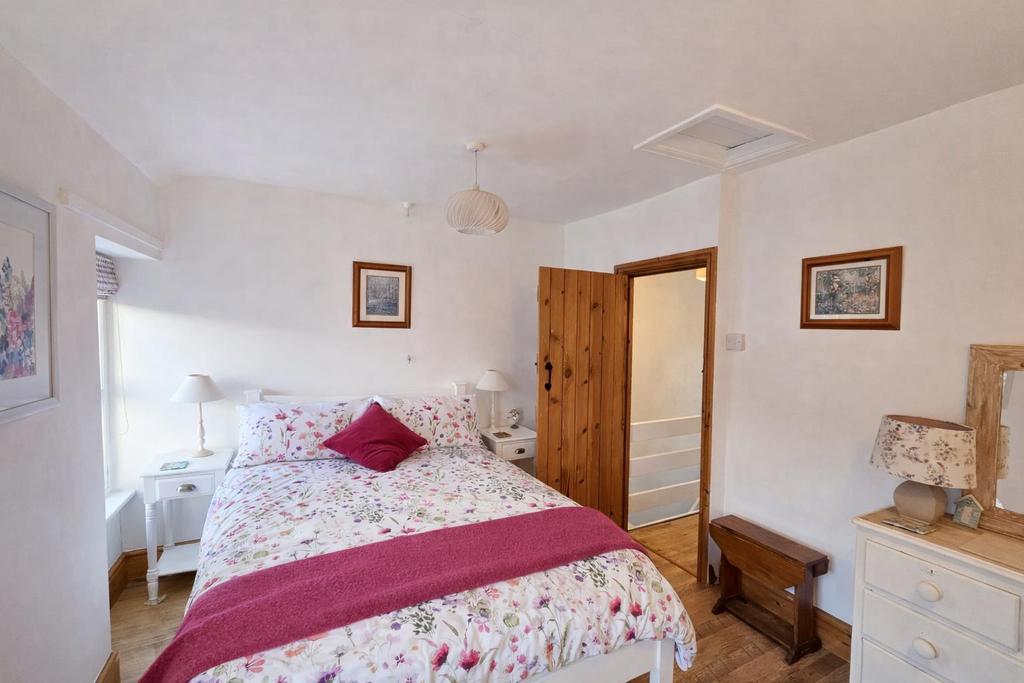 Master bedroom 1.png