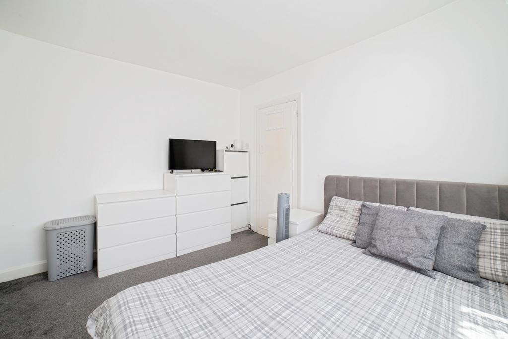 Photo- Bedroom