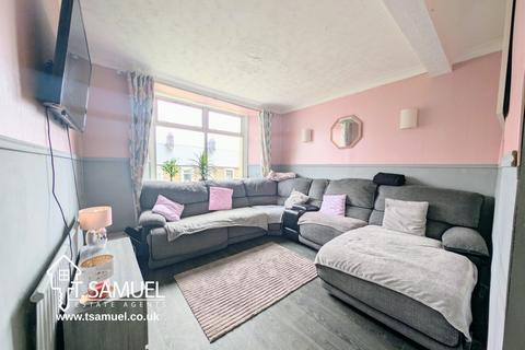 undefined, Morris Avenue, Penrhiwceiber, Mountain Ash, CF45 3TW