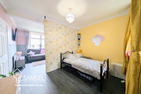 undefined, Morris Avenue, Penrhiwceiber, Mountain Ash, CF45 3TW
