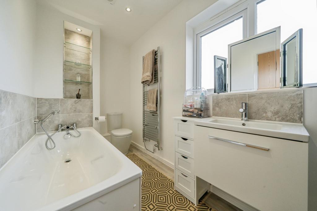 Master En-Suite
