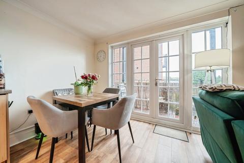 2 bedroom flat for sale, Elphins Drive, WARRINGTON, Cheshire, WA4