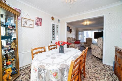 3 bedroom semi-detached house for sale, Marlborough Road, Mansfield, Nottinghamshire, NG19