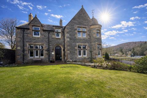 6 bedroom property for sale, Bank House Bed & Breakfast & Bank House Apartment, Station Road, Fort Augustus.