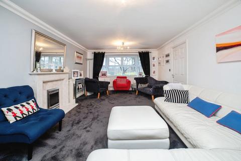 6 bedroom detached house for sale, Paddock Close, Mansfield, Nottinghamshire, NG18