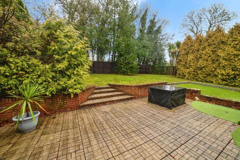 6 bedroom detached house for sale, Paddock Close, Mansfield, Nottinghamshire, NG18