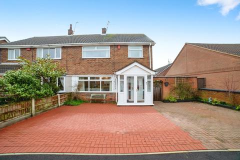 3 bedroom semi-detached house for sale, Cambridge Close, Rainworth, Mansfield, Nottinghamshire, NG21