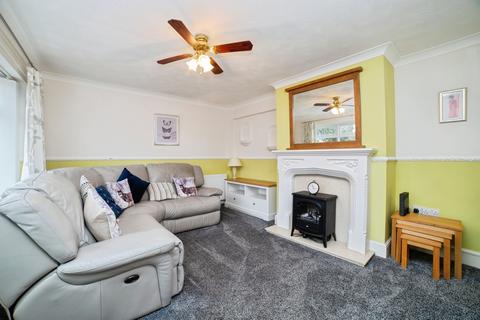 3 bedroom semi-detached house for sale, Cambridge Close, Rainworth, Mansfield, Nottinghamshire, NG21