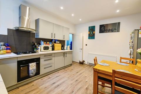 3 bedroom semi-detached house for sale, Sumner Road, Salford, M6