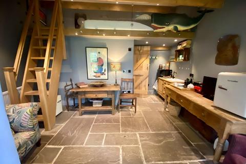 undefined, 15 Market Place, Derbyshire DE4