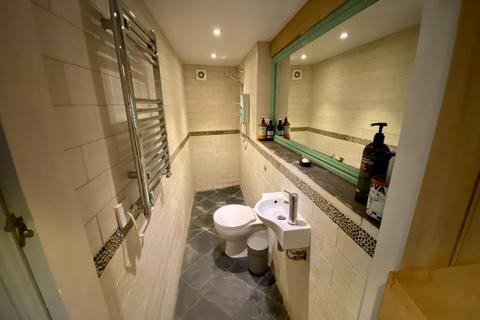 undefined, 15 Market Place, Derbyshire DE4