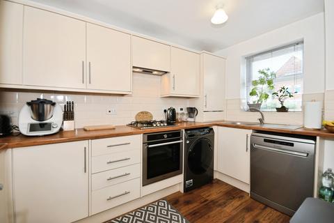 3 bedroom terraced house for sale, Church Drive, Shirebrook, Mansfield, Derbyshire, NG20