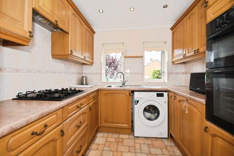3 bedroom bungalow for sale, Hawksworth Avenue, Forest Town, Mansfield, Nottinghamshire, NG19
