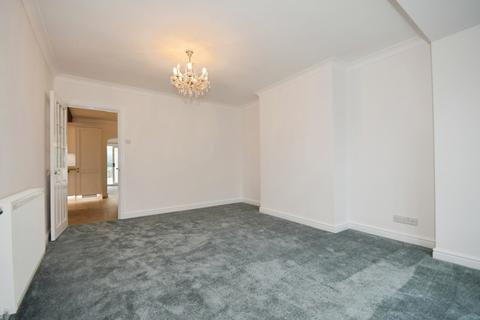 3 bedroom semi-detached house for sale, Leeming Lane North, Mansfield Woodhouse, Mansfield, Nottinghamshire, NG19
