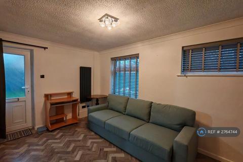 1 bedroom semi-detached house to rent, Sheppard Way, Cambridge, CB1