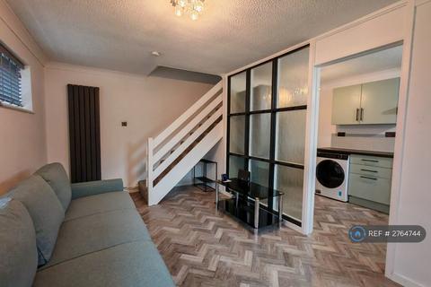 1 bedroom semi-detached house to rent, Sheppard Way, Cambridge, CB1