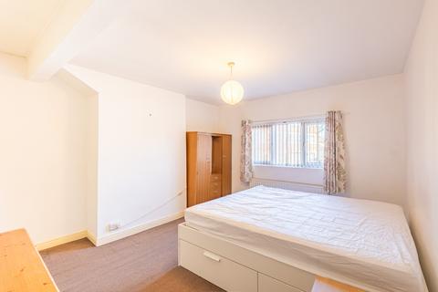 undefined, Meanwood Road, Leeds LS6