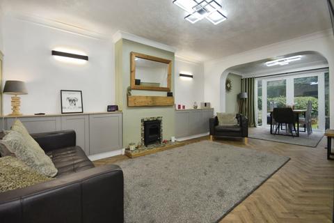 4 bedroom semi-detached house for sale, Marples Avenue, Mansfield Woodhouse, Mansfield, Nottinghamshire, NG19