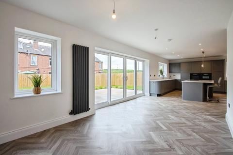 undefined, Chapel View, 348 Leeds Road, Howden Clough, West Yorkshire, WF17