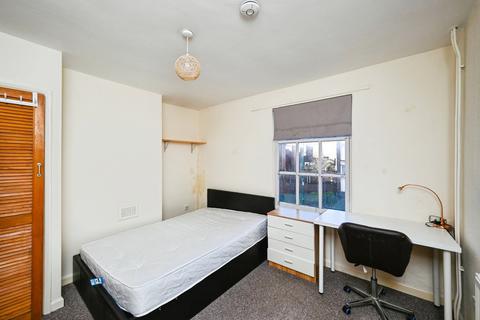 4 bedroom terraced house for sale, Park Road, Nottingham, Nottinghamshire, NG7
