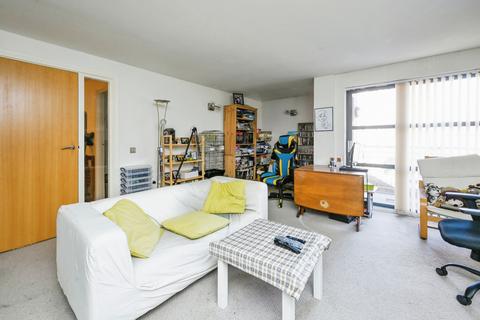 2 bedroom flat for sale, The Arena, Standard Hill, Nottingham, NG1