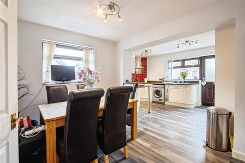 4 bedroom bungalow for sale, St. Marys Close, Tingley, Wakefield, West Yorkshire, WF3