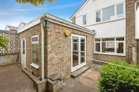 undefined, Newton Court, Wakefield, West Yorkshire, WF1