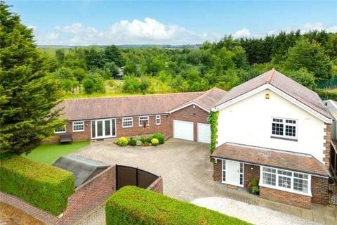 Doncaster Road, WAKEFIELD, West Yorkshire, WF4