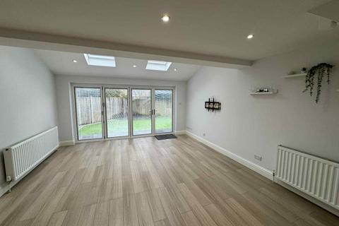 undefined, Cavendish Court, Newbury RG14