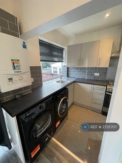 3 bedroom terraced house to rent, Sundale Avenue, South Croydon, CR2