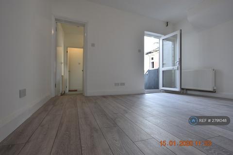 undefined, Park Street, Luton, LU1