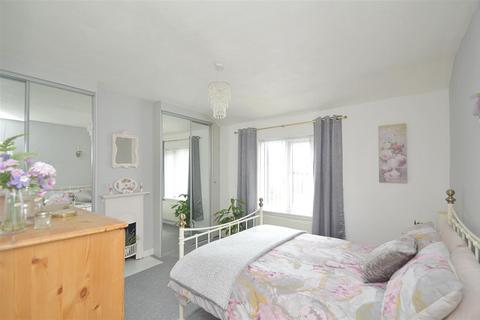 2 bedroom terraced house for sale, SHORT WALK TO BEACH * SANDOWN