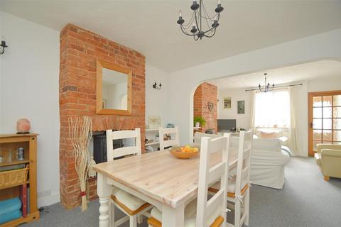 2 bedroom terraced house for sale, SHORT WALK TO BEACH * SANDOWN