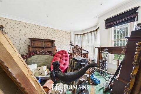 6 bedroom detached house for sale, London Road South, Lowestoft