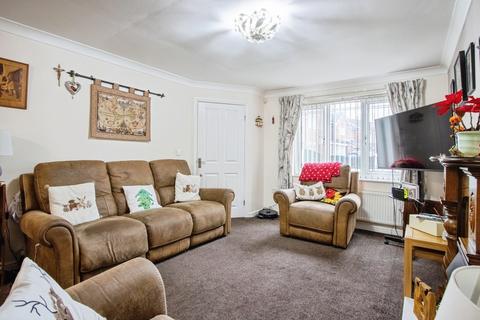 4 bedroom detached house for sale, Whitwell Drive, Streethouse, Pontefract, West Yorkshire, WF7