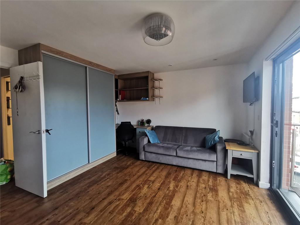 Studio Room
