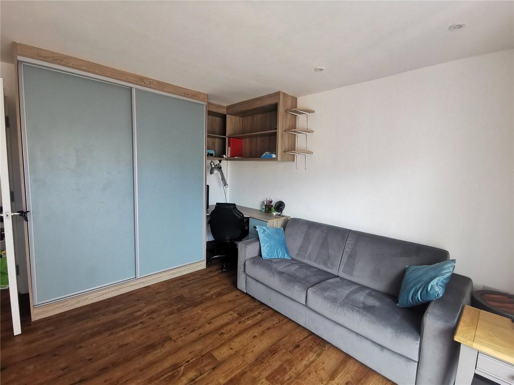 Studio Room