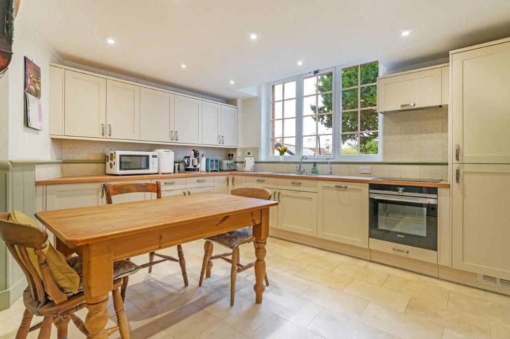 Kitchen/Breakfast Rm
