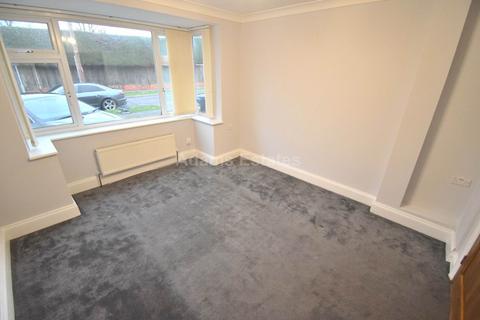 4 bedroom semi-detached house to rent, Erleigh Court Gardens, Reading