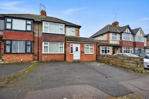 4 bedroom semi-detached house to rent - Erleigh Court Gardens, Reading